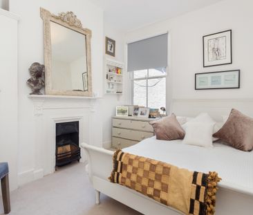 4 bedroom terraced house to rent - Photo 5