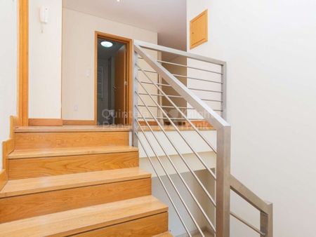 3 room luxury Semidetached House for rent in Oeiras, Lisbon - Photo 4