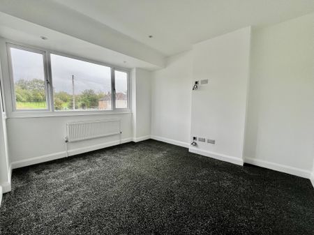Calverley Lane, Leeds - Photo 2