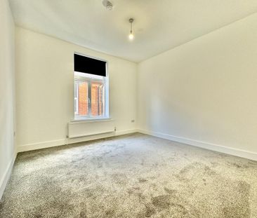 3 bedroom apartment to rent - Photo 3