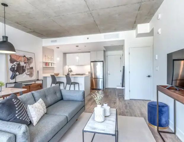 Milhaus - Condo Rentals Outremont | 1250 Avenue Thérèse-Lavoie-Roux, Outremont - Photo 1