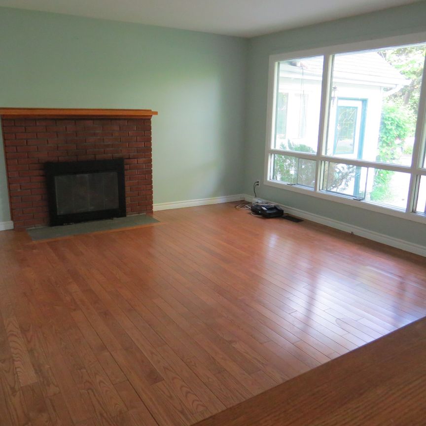 For Lease - 2326 Scrivens Drive, Greely - Metcalfe - Osgoode - Vernon and Area, Ontario - Photo 1