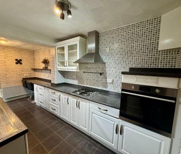 3 bedroom terraced house to rent - Photo 6