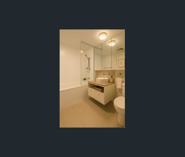 Stylish Two-Bedroom Living in the Heart of South Brisbane - Photo 5