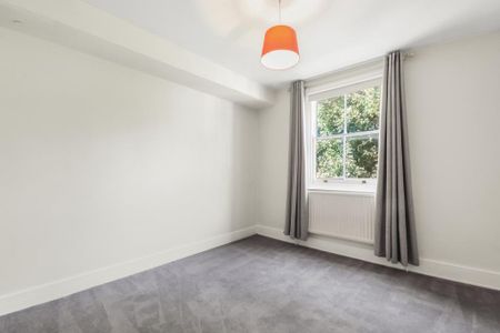 4 bedroom terraced house to rent - Photo 5