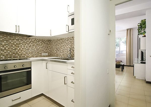 Newly renovated and furnished 2 minutes from Sagrada Familia.