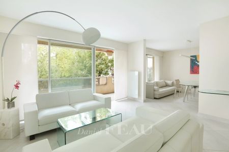 Appartement à louer à Paris 7Ème - Photo 2
