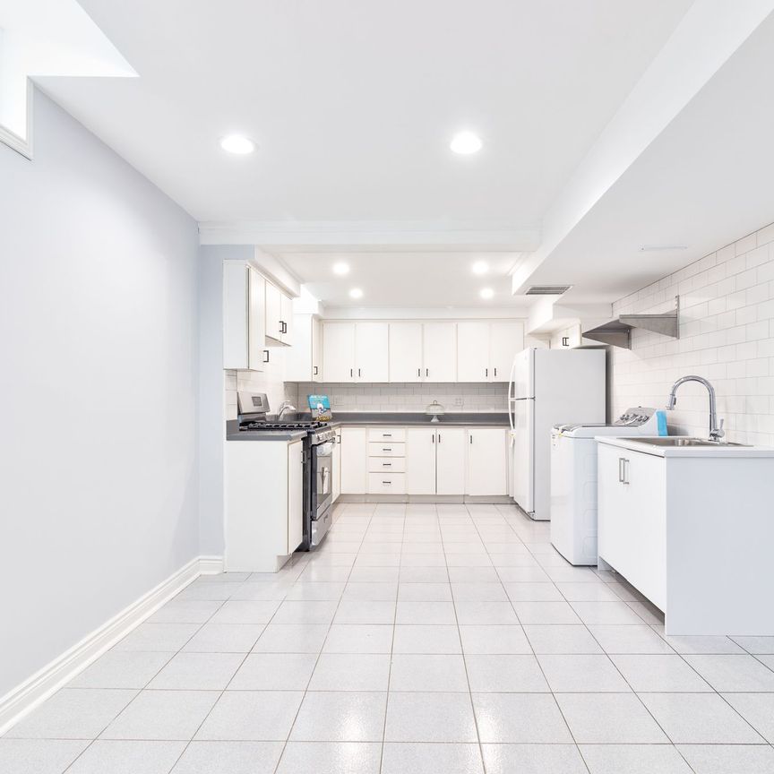 For Lease - 162 Longhouse Street, Vaughan, Ontario - Photo 1