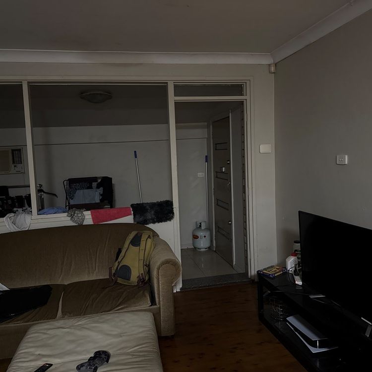 3-bedroom shared house, College Place - Photo 1