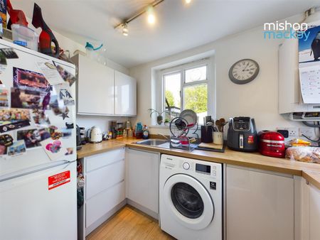 1 bedroom apartment to rent - Photo 4