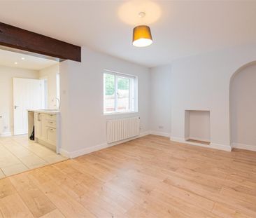 3 bed House - End Terrace To Let - Photo 1