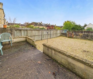 6 bedroom terraced house to rent - Photo 3