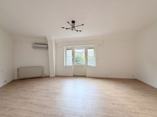 Villa - à louer - Photo 1