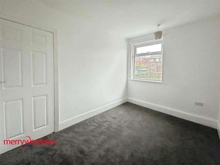 Flat Lane, Whiston, Rotherham, S60 - Photo 2