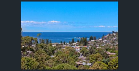 Prime Newport Upper Residence with Serene Water Views - Photo 4