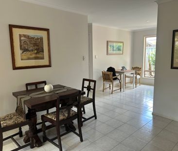 Helensvale - Photo 6