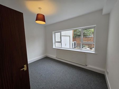 Sherwood Road, Bearwood, Birmingham, B67 - Photo 4