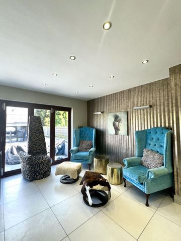 4 bedroom semi-detached house to rent - Photo 2