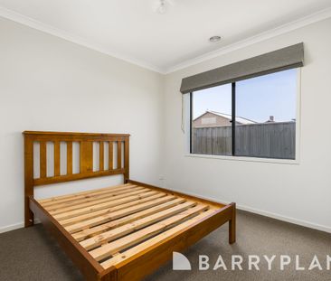 Spacious Family Home in Prime Location - Photo 5