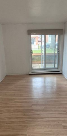Appartement Pont-Viau (Laval) À Louer - Photo 1