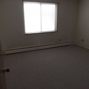 GET A NEW PLACE IN 2025! 1 Bdm Suites. - Photo 2