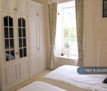 3 bedroom flat to rent - Photo 6