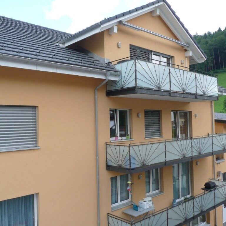 Modern 4.5-room apartment with balcony, Mosnang - Foto 1