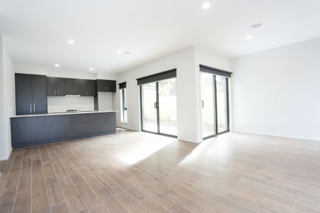 Charming Family Home in North Geelong - Photo 3