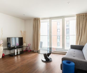 1 Bed Flat, The Oxygen, E16 - Photo 1
