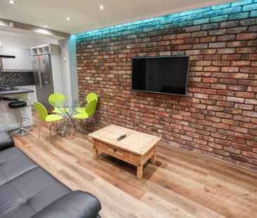 5 bedroom semi-detached house to rent - Photo 1