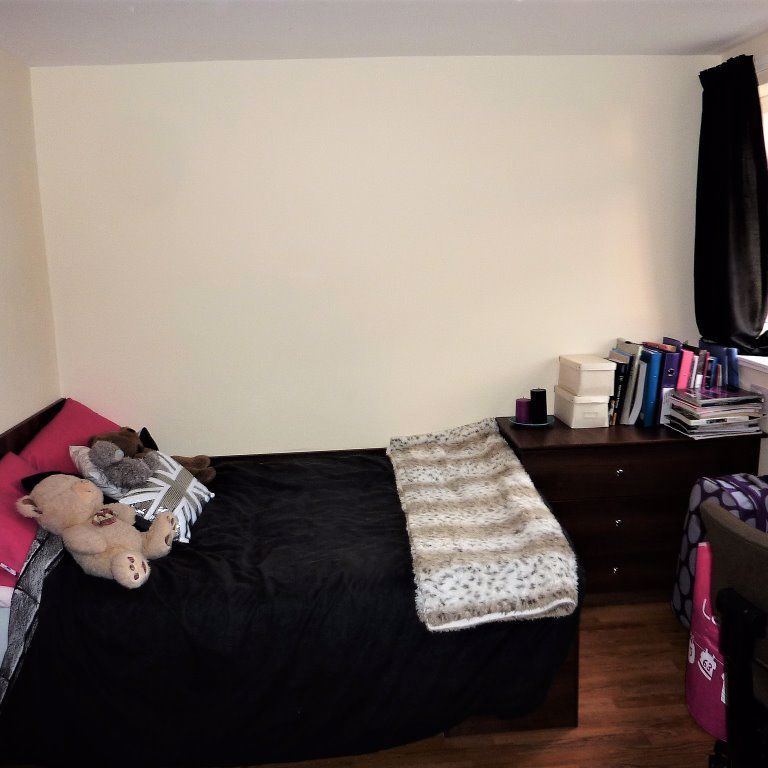 2 bedroom House in Westfield Road, Leeds - Photo 1