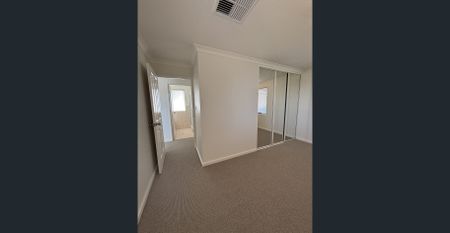 Spacious 3-Bedroom plus study that could be a 4th bedroom renovated Home in Prime Ardross Location - Photo 2