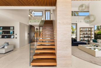 6 bedroom luxury Villa for rent in Nueva Andalucia, Spain