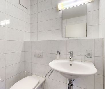 Your stylish retreat in a quiet location – Rent without deposit! - Photo 1