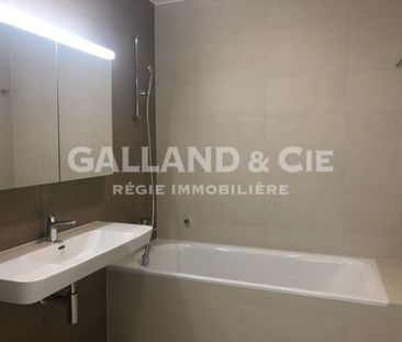 3.5 room apartment with balcony and lake view - Photo 3