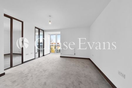 4 bedroom property to rent - Photo 2