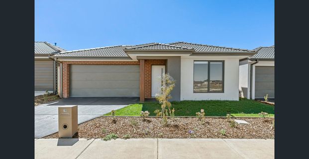 TWO brand new properties available now for lease - introducing 16 and 18 Leger Street Manor Lakes. - Photo 1