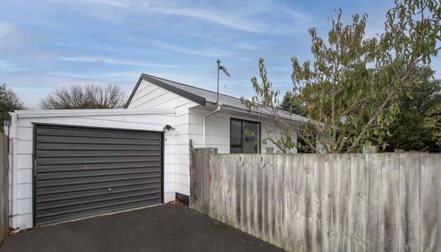 Compact and easy care - Photo 1