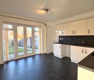 3 bedroom terraced house to rent - Photo 6