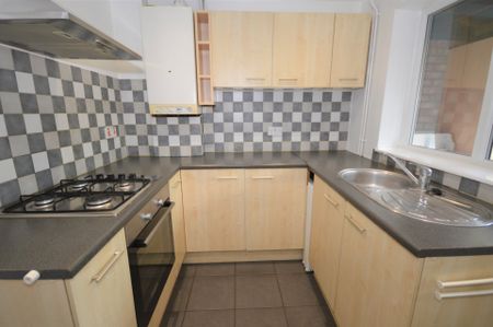 Freesland Rise, Whittleford, Nuneaton, Warwickshire, CV10 9QF - Photo 2