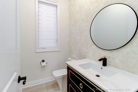 For Lease - 107 Queen Filomena Avenue, Vaughan, Ontario - Photo 3