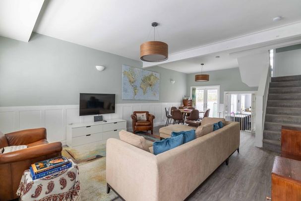 4 bedroom house to rent - Photo 1