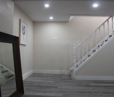 For Lease - 54 Gladstone Square Unit# LOWER, Brampton, Ontario - Photo 1