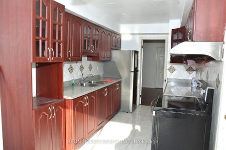 For Lease - 42 Bellrock Drive, Toronto, Ontario - Photo 4