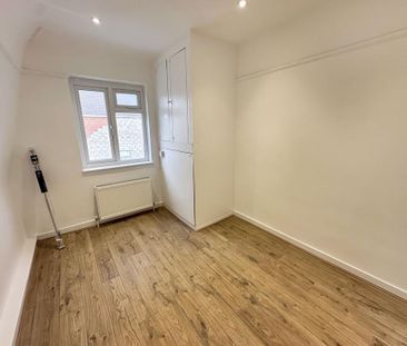 3 bedroom detached house to rent - Photo 4