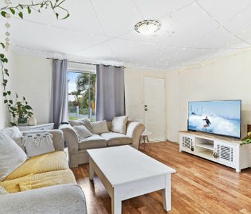 Dual Living Home With Pool! - Photo 4