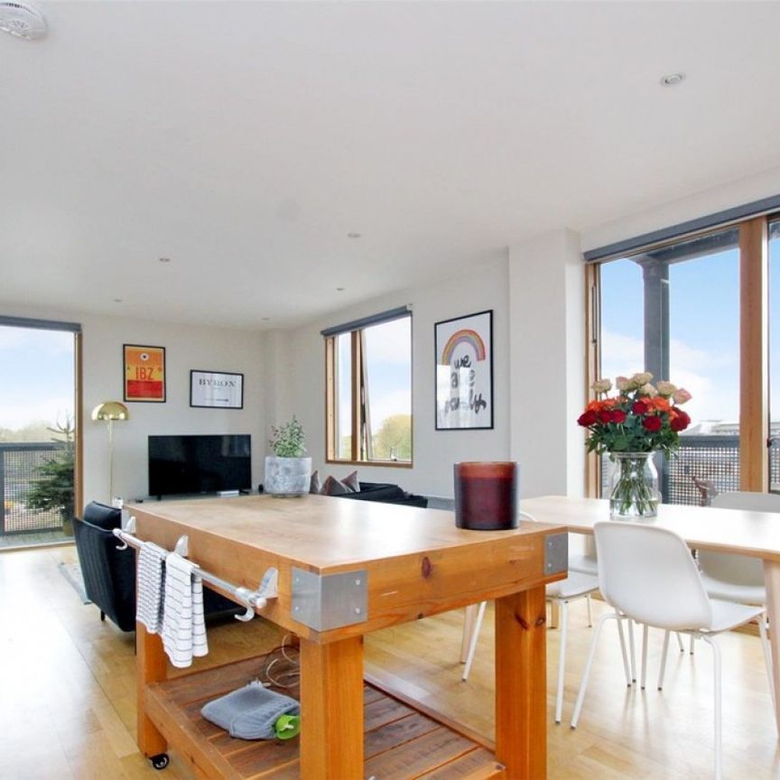 Three Mill Lane, London E3 - Photo 1