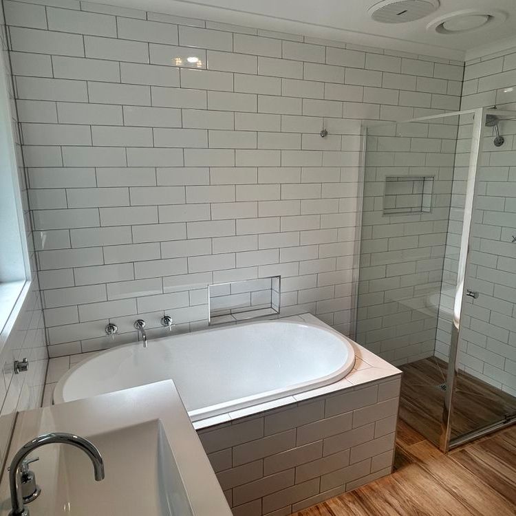 FRESHLY PAINTED THREE BEDROOOM HOME - Photo 1