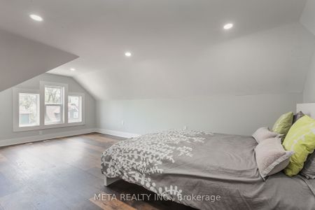 Detached Home For Lease | X8086048 - Photo 3