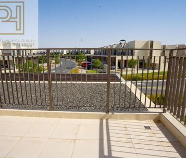 Single row | Direct pool view | Ready to move - Photo 5